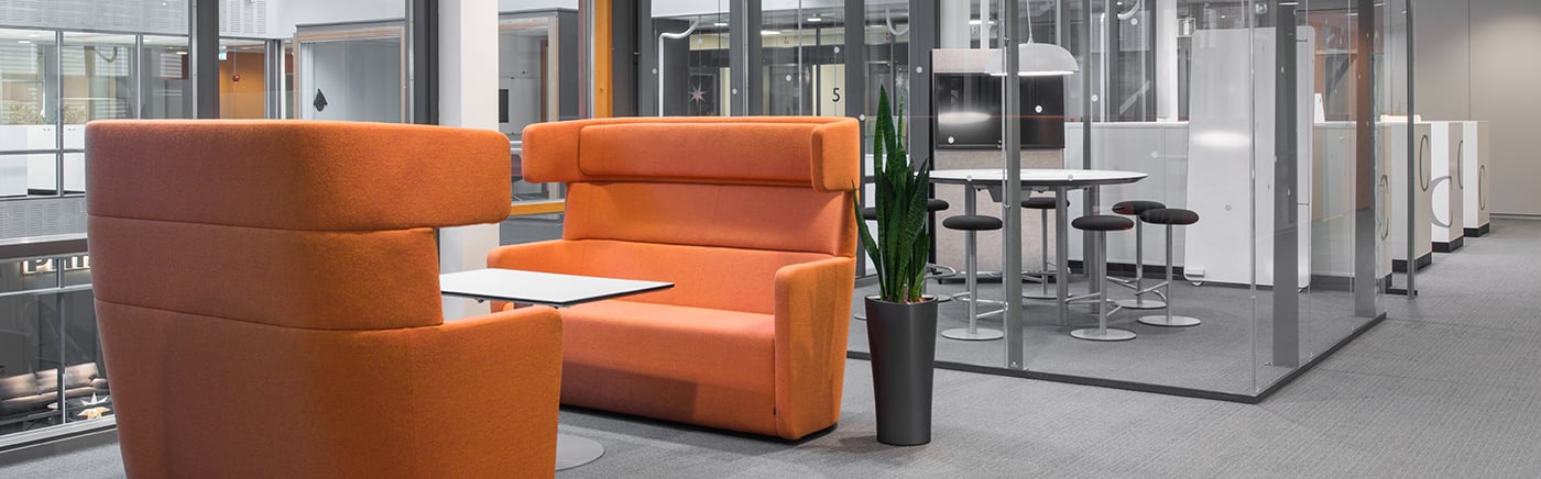 A set of sofa for employees to relax at the workplace | Coor 